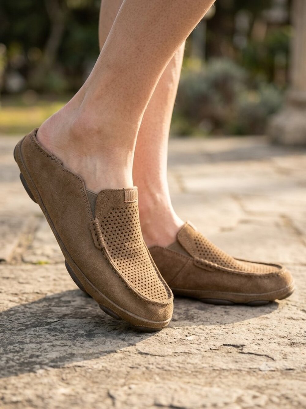 Olukai moloa kohana suede slip on shoes